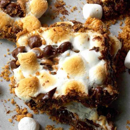 Peanut Butter S’more Bars