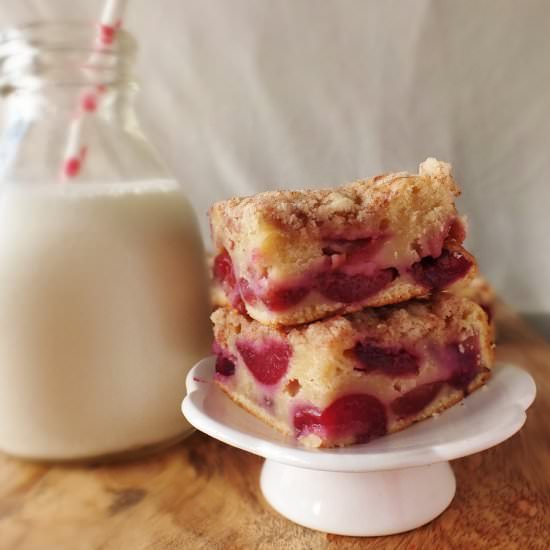 Cherry and Cinnamon Streusel Bars