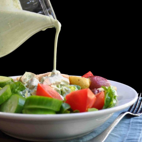 Creamy Basil & Gorgonzola Dressing