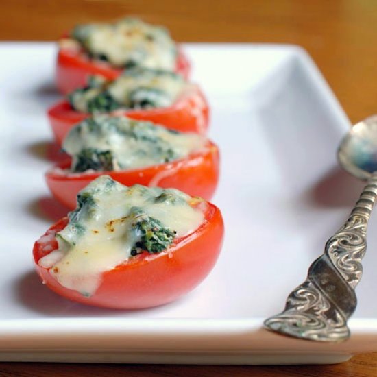 Creamy Spinach-Stuffed Tomatoes