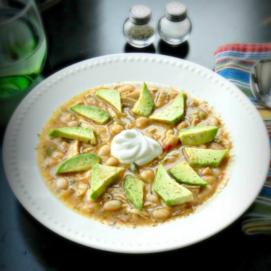 Chicken Chili with Avocado & Greek