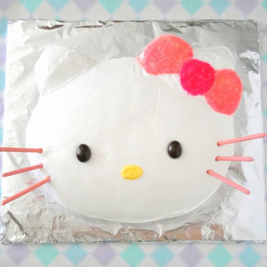 Hello Kitty Cake