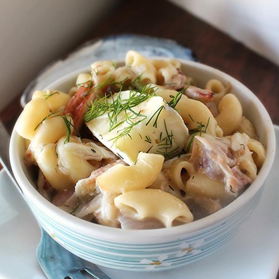 Macaroni and Brie with Crab