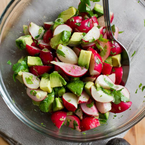 Healthy Avocado and Radish Salad