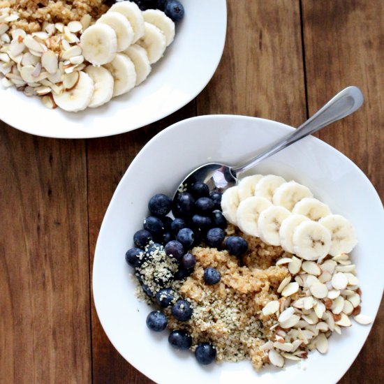 Superfood Quinoa Breakfast Bowl