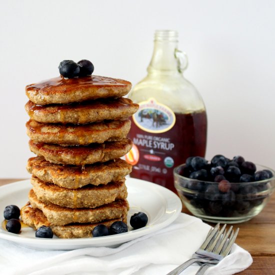 Gluten-Free Cinnamon Oat Pancakes