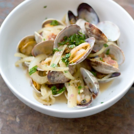 Beer-Simmered Clams