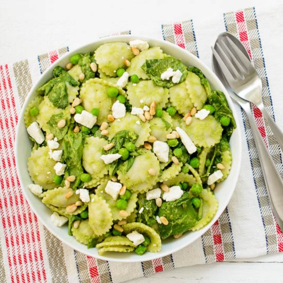 Pasta with Spinach and Pea Sauce