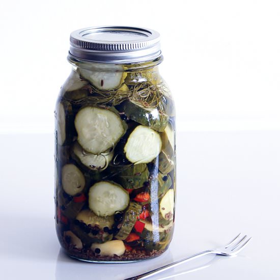 Quick & Easy Refrigerator Pickles