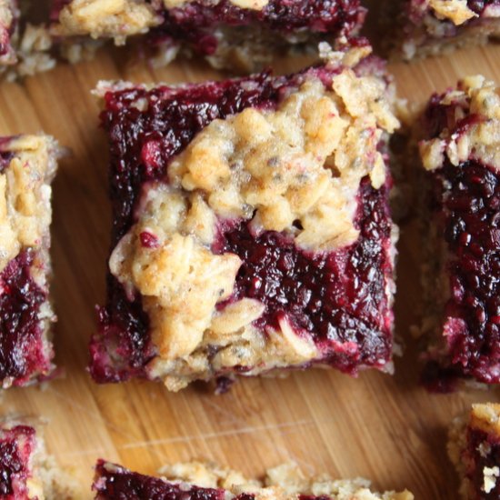 Oatmeal Chia Berry Bars