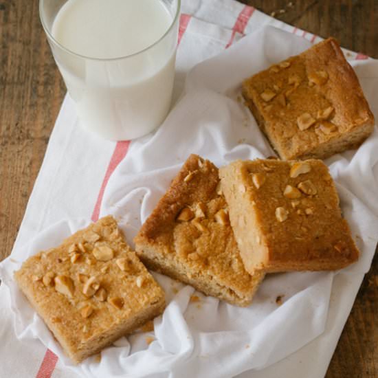 Peanut Butter Blondies