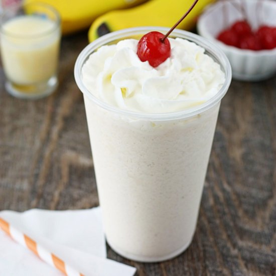 Bailey’s Banana Colada