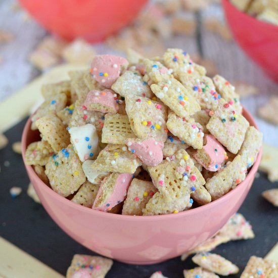 Frosted Animal Cookie Muddy Buddies