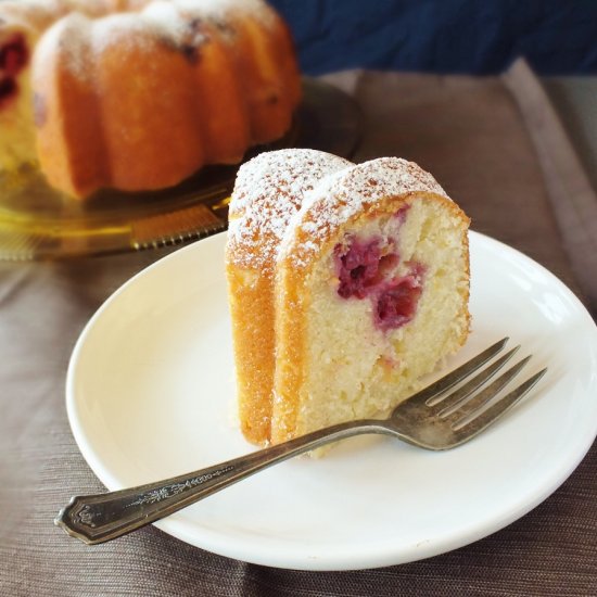 Lemon raspberry bundt cake