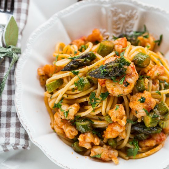 Spaghetti & harissa-spiced shrimp