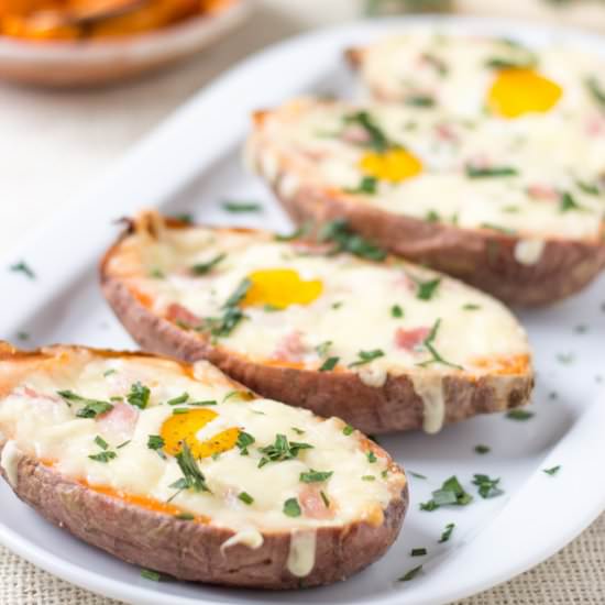 Breakfast Egg Stuffed Potatoes