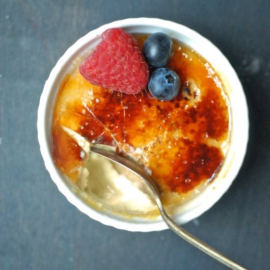 Vanilla bean creme brulee