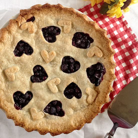 Cutaway Blueberry Pie