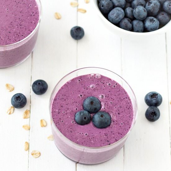 Blueberry Oatmeal Smoothie