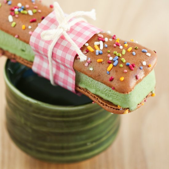 Macaron Ice Cream Sandwiches