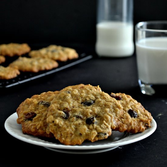 Oatmeal Raisin Walnut Cookies