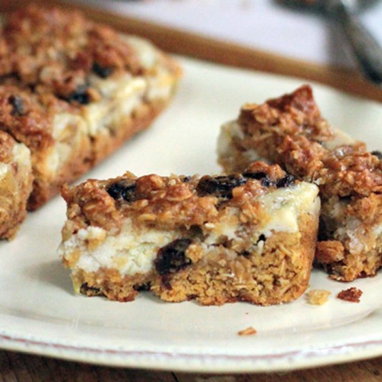 Oatmeal Bars with Ricotta Filling