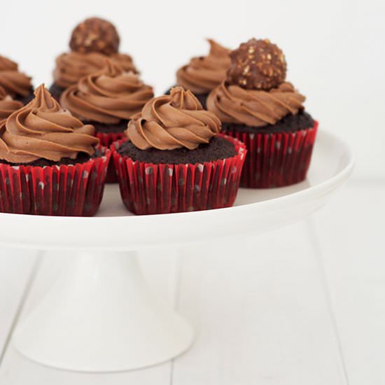 Nutella Stuffed Chocolate Cupcakes