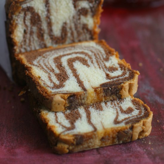 Chocolate and Vanilla Marble Cake