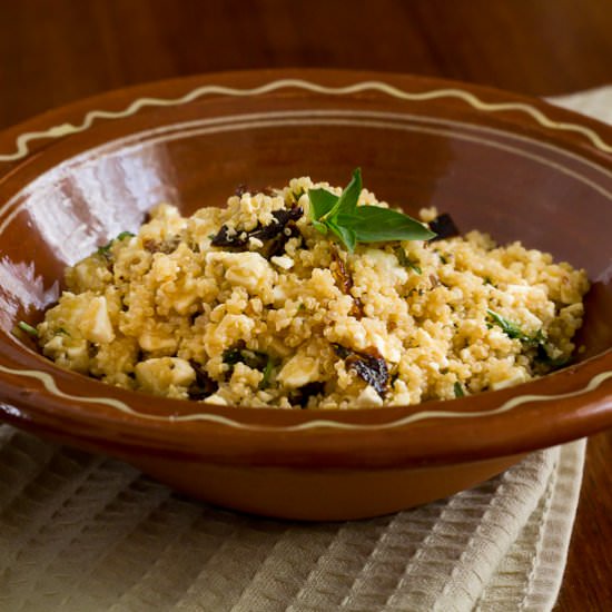 Quinoa Feta & Sundried Tomato Salad