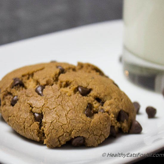 Oat Flour Chocolate Chip Cookies