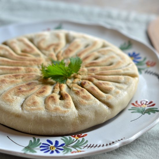 Nettle Pie with Cheese and Tomato