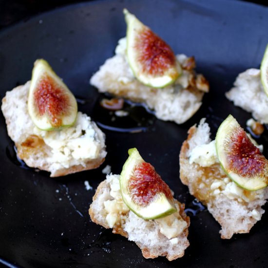 Rustic Blue Cheese Fig Appetizer