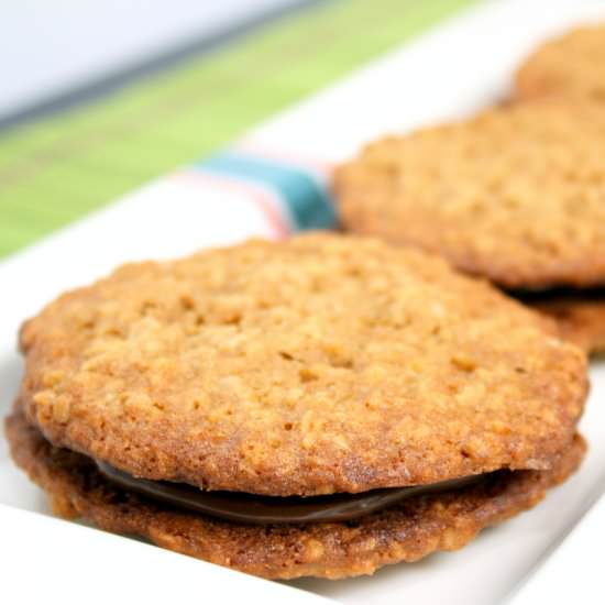 Nutella Oatmeal Cookie Sandwiches