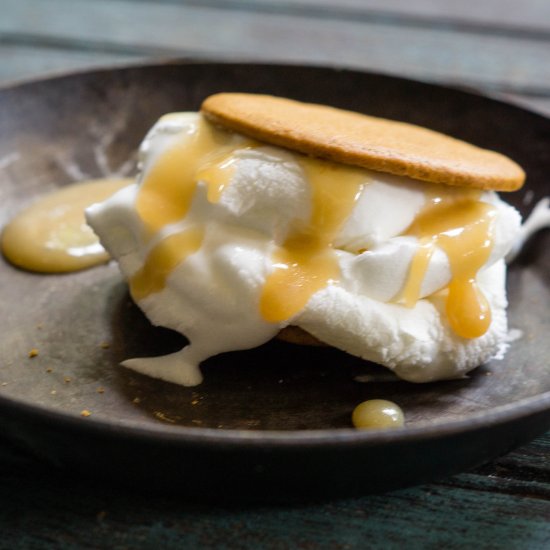 Salted Caramel Gingersnap S’more