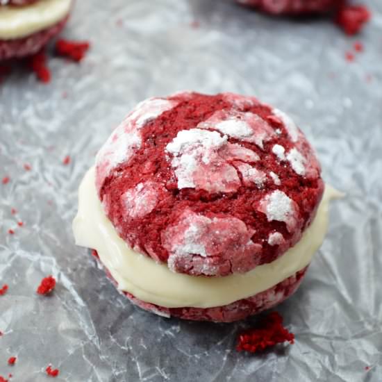 Red Velvet Crinkle Sandwiches