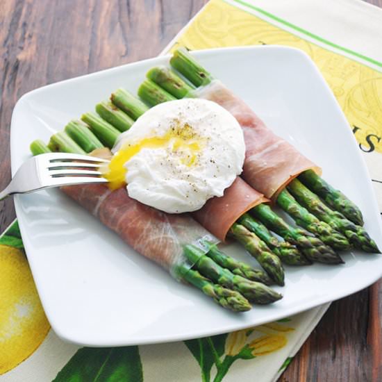 Asparagus with Prosciutto and Eggs