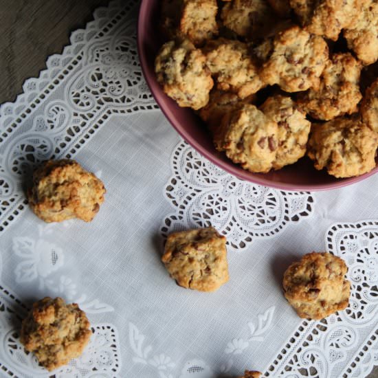 Oatmeal Cookies w/ Chocolate Chips