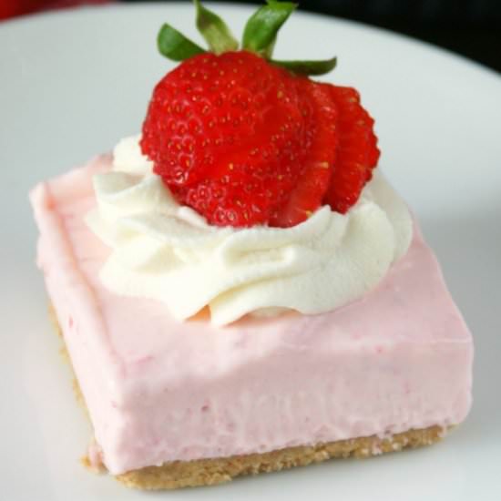 Frozen Strawberry Daiquiri Pie