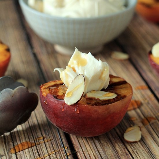 Grilled Peaches w Maple Mascarpone