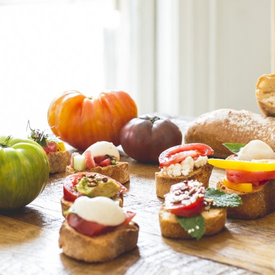 Heirloom tomato toasts