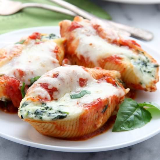 spinach ricotta stuffed shells