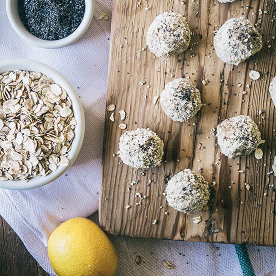 Raw Lemon Poppy Seed Bites