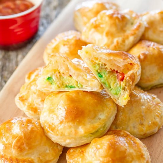 Avocado Mozza Puffs