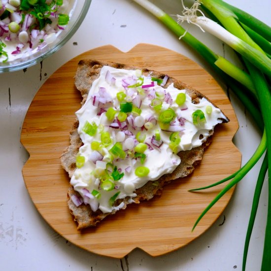 Creamy Feta Spread with Onions