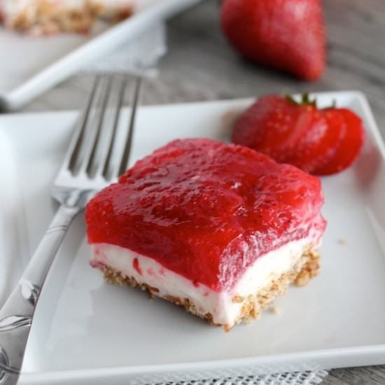 Strawberry Pretzel Salad