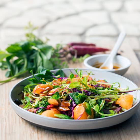 Carrot salad with warm spices