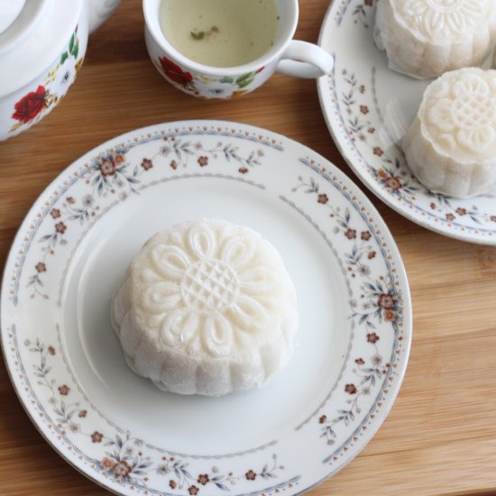 Snow Skin Mooncake with Mung Bean