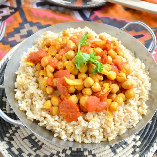 Easy Chana Masala Curried Chickpeas