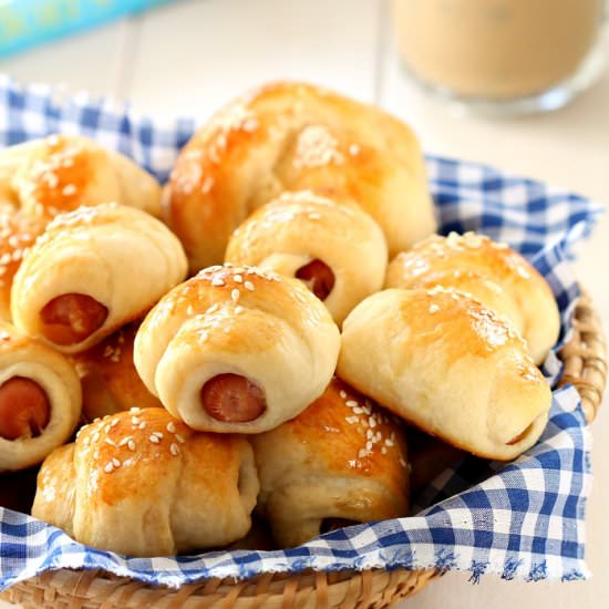 Mini sausage bread rolls