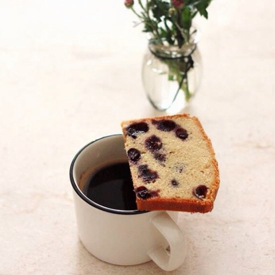 Blueberry and Cream Cheese Pound Cake